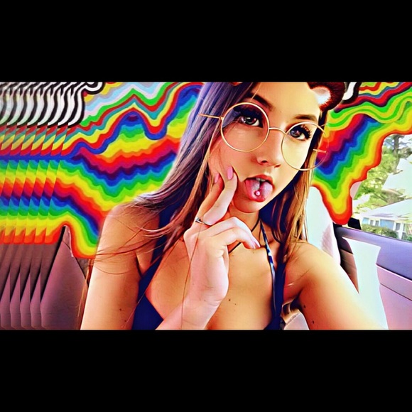 Hi! I’m Aly! - Picture 1 of 3